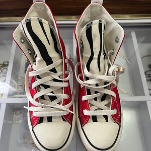 Red High top converse